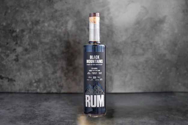 Black Mountains - Dark Rum 48%